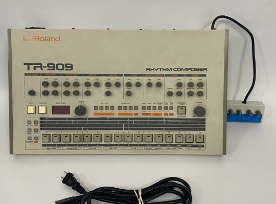 Roland TR-909 Drummachine